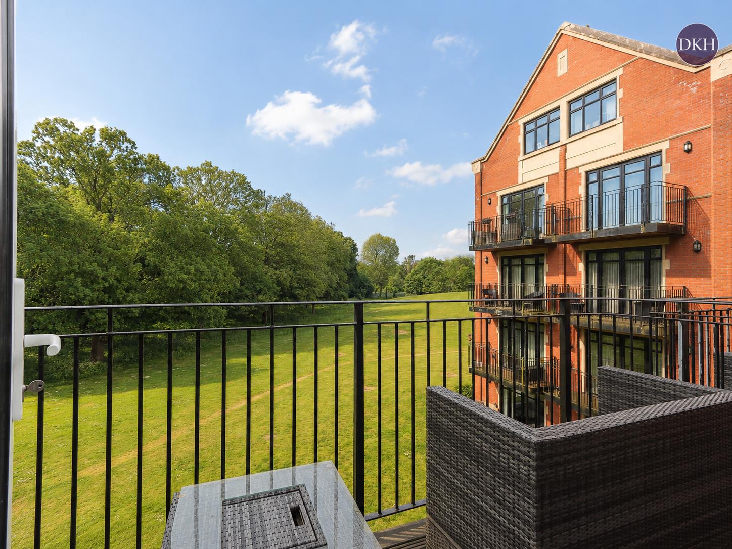 Property Image 8909e885-4556-42ac-a114-ca8fd50084a9