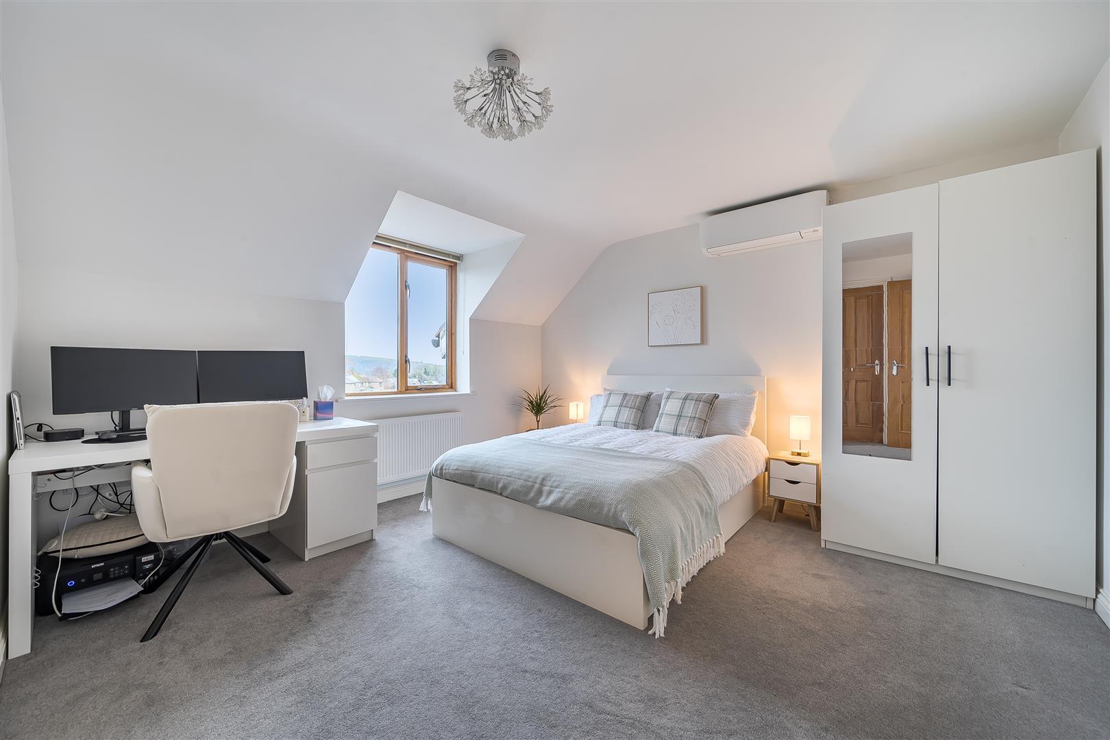 Property Image 890de1bf-58f3-4b23-855c-2619f7c4c821