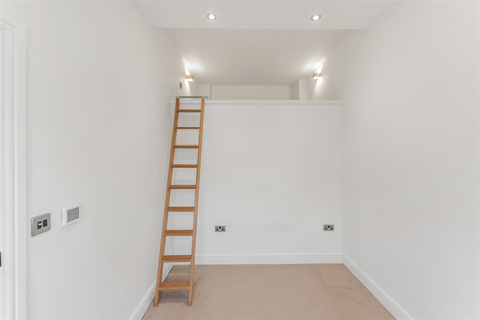 Property Image 890e8e84-c2f3-4a9d-95cf-b33e113f1bb3