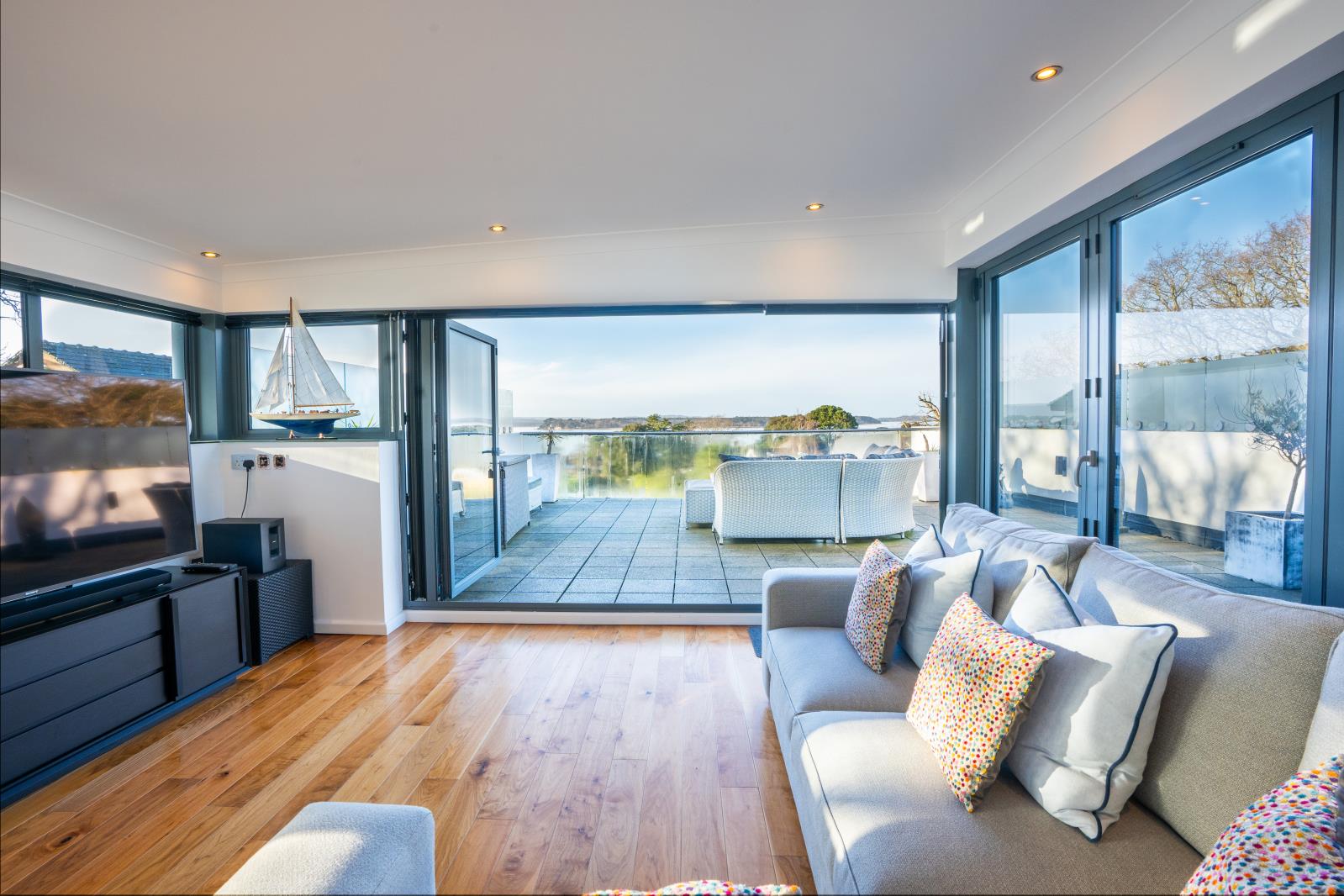 Property Image 89222e7d-cbb4-4a6f-85c1-bae164cb961a