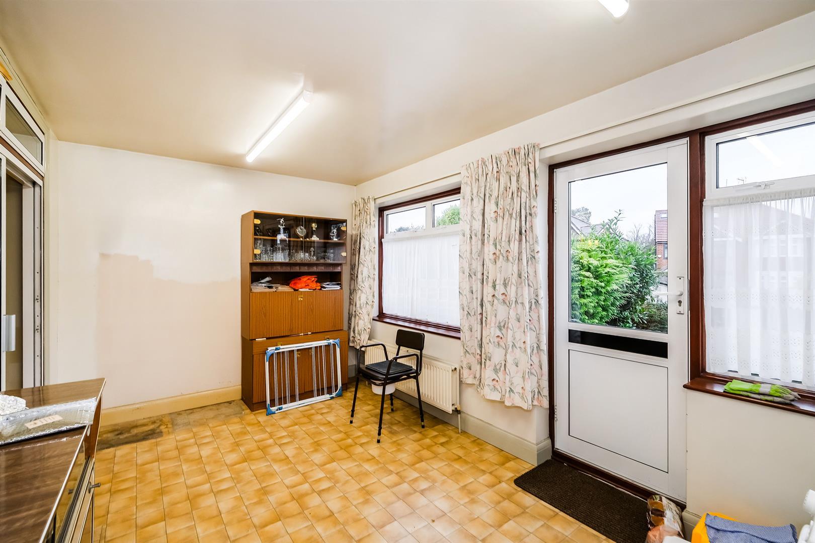 Property Image 892246ff-bd70-47e7-ac5f-4c0ea79e5228