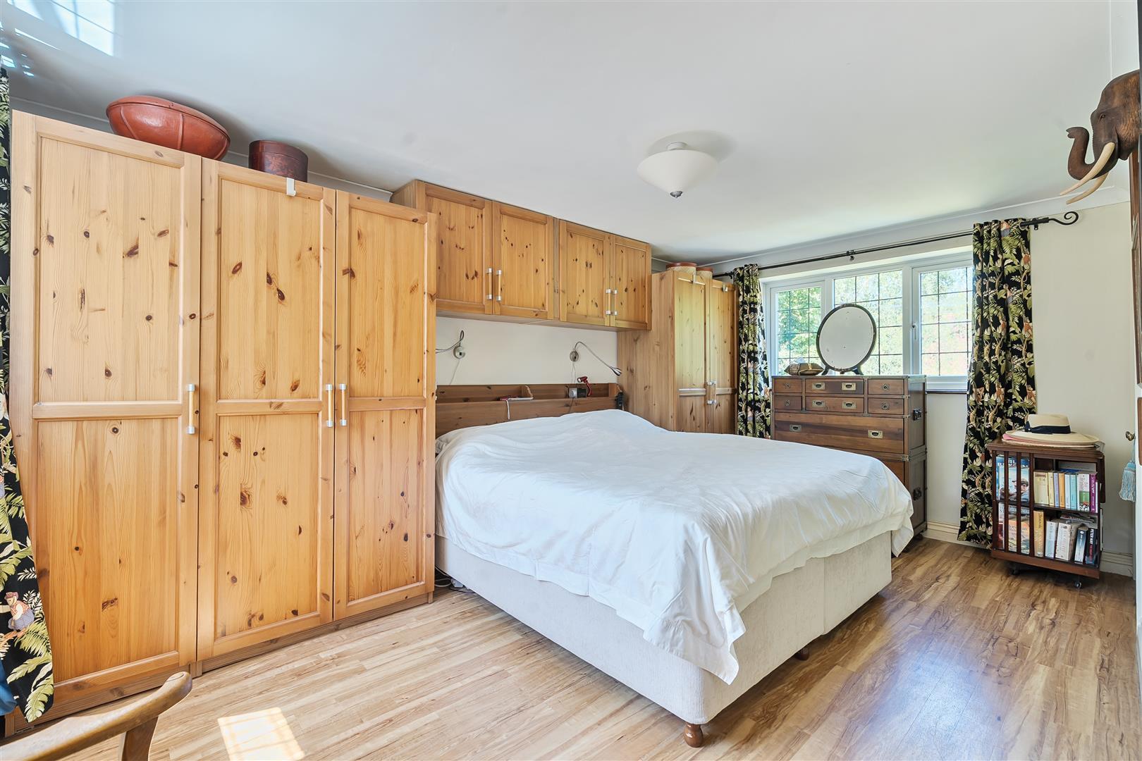 Property Image 89285643-9124-4cdf-9ff5-e8320a4d023b