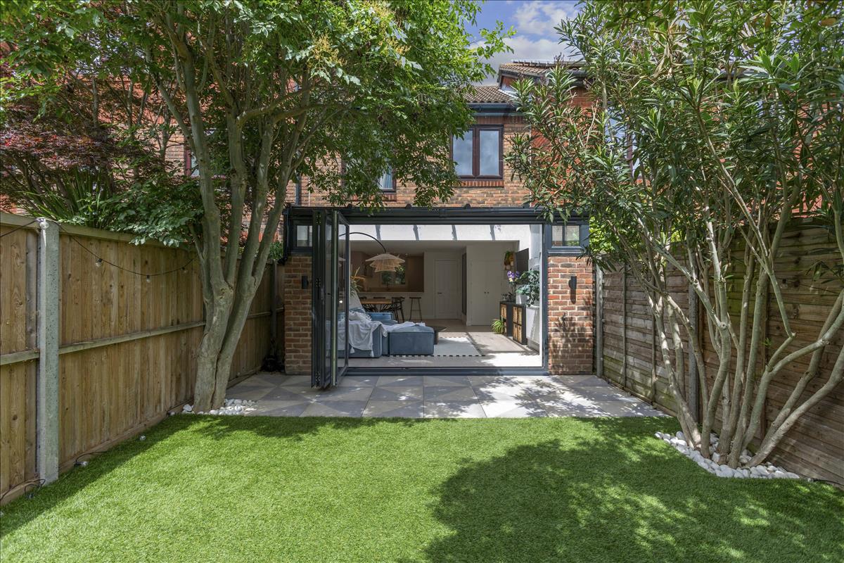Property Image 893ee664-d42d-4f78-bc8c-c2830b9f3bf2