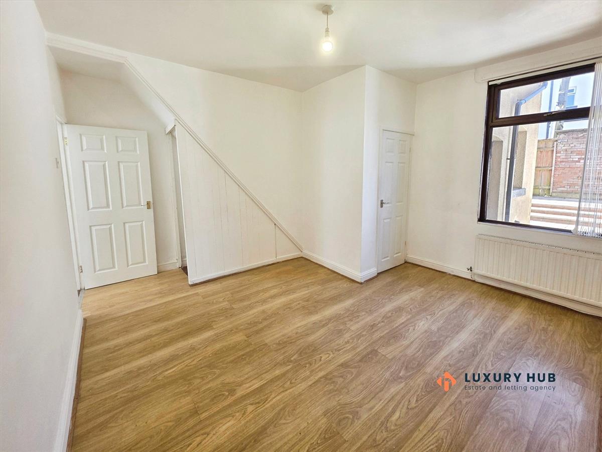 Property Image 893f4cb2-80ae-484a-8958-9d6bc2651ea6