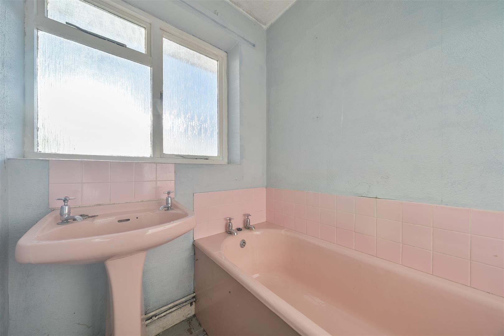 Property Image 894058ee-1f9c-46f1-b97f-9ebd5dc47182