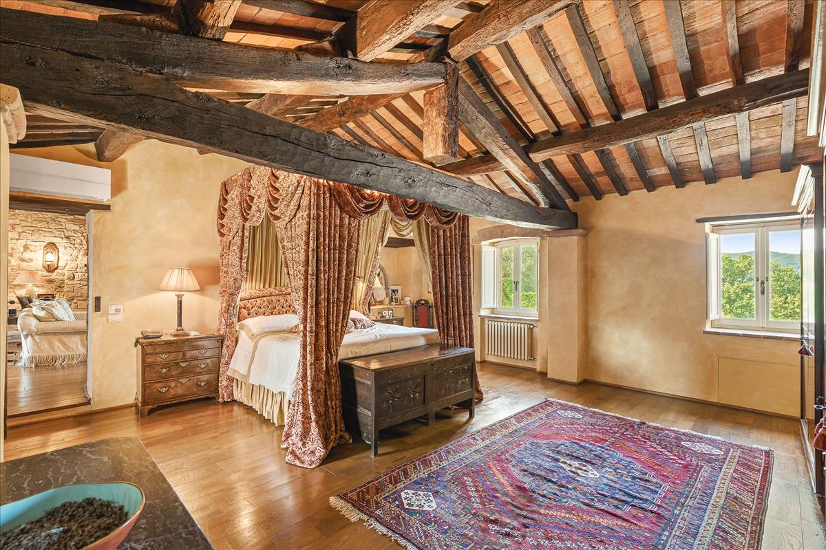 Property Image 894975db-8d2c-4183-a69b-36b1a50f4106
