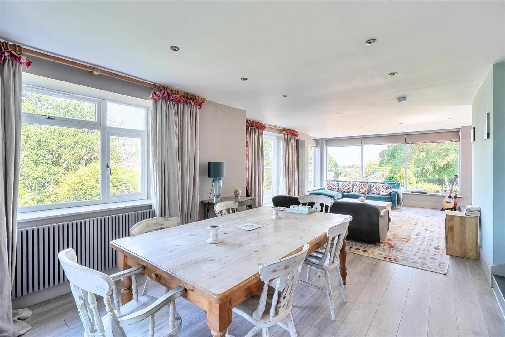Property Image 89599841-4fb8-448a-be83-1d8b5a9399f0