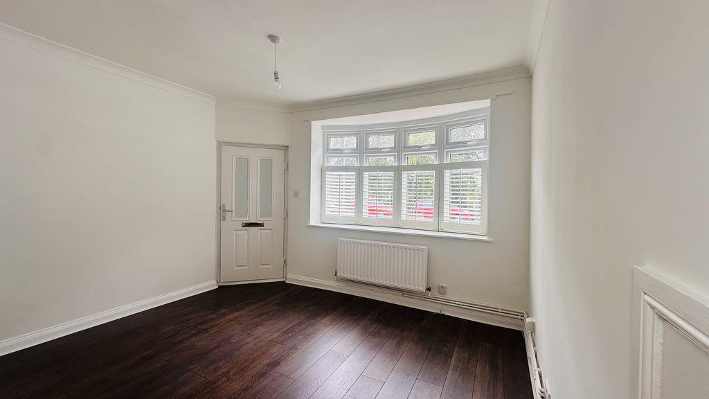 Property Image 897e7c6f-7f78-4390-a8f4-a3d9e2f38f8d