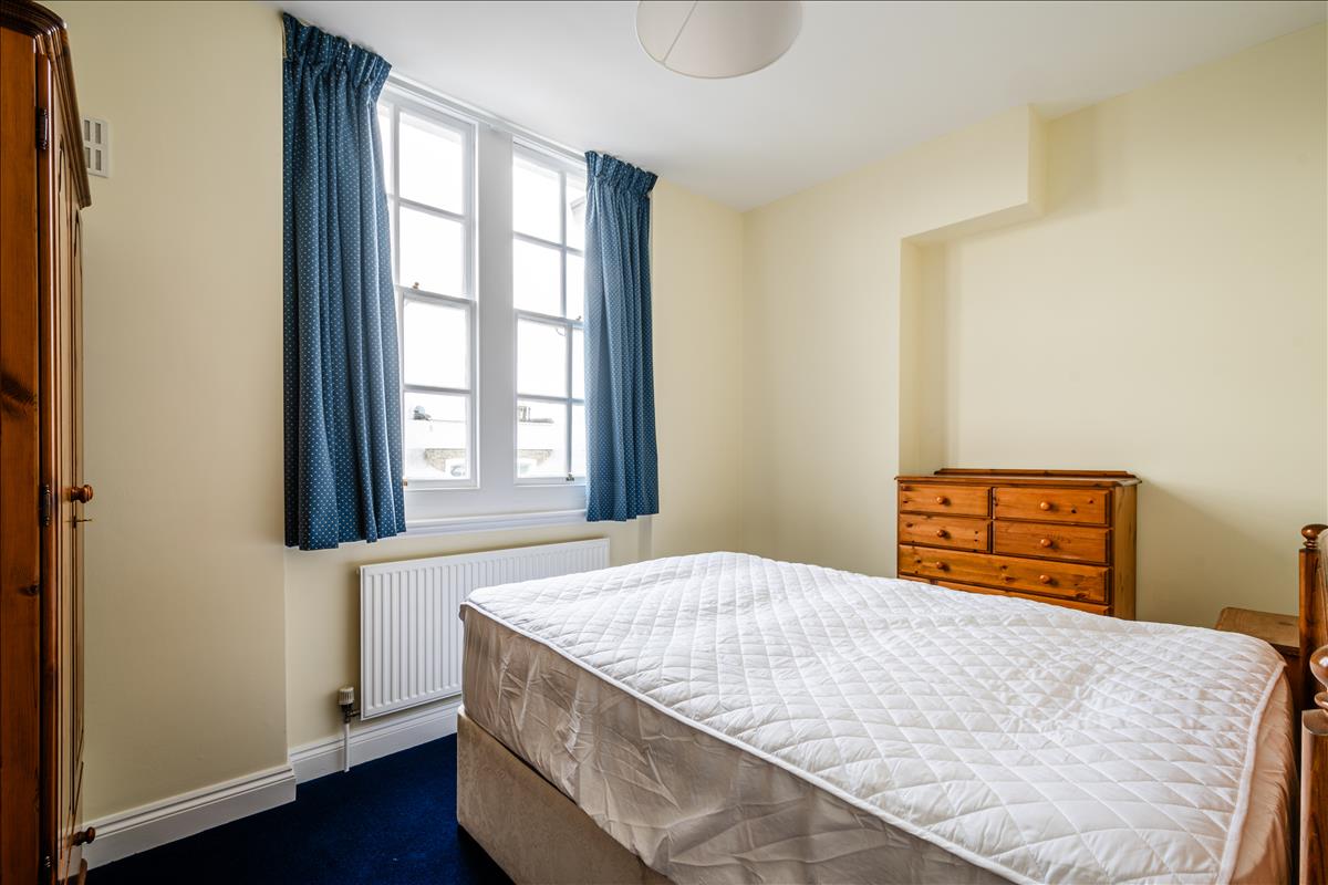 Property Image 8981389d-cc66-43c0-9bfd-6341f2a122c9
