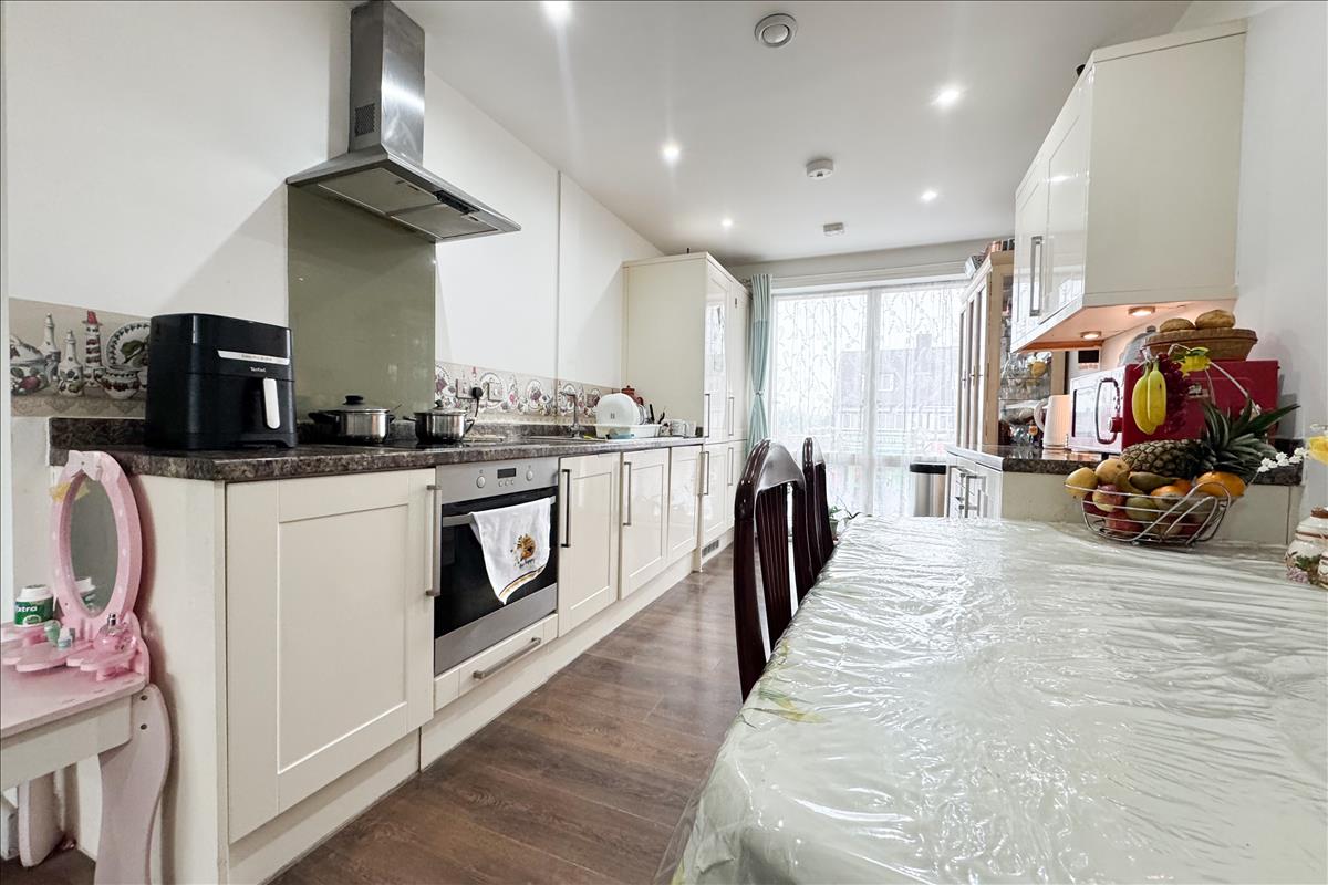 Property Image 898814d8-6fb1-4318-9002-87727d0f9b08