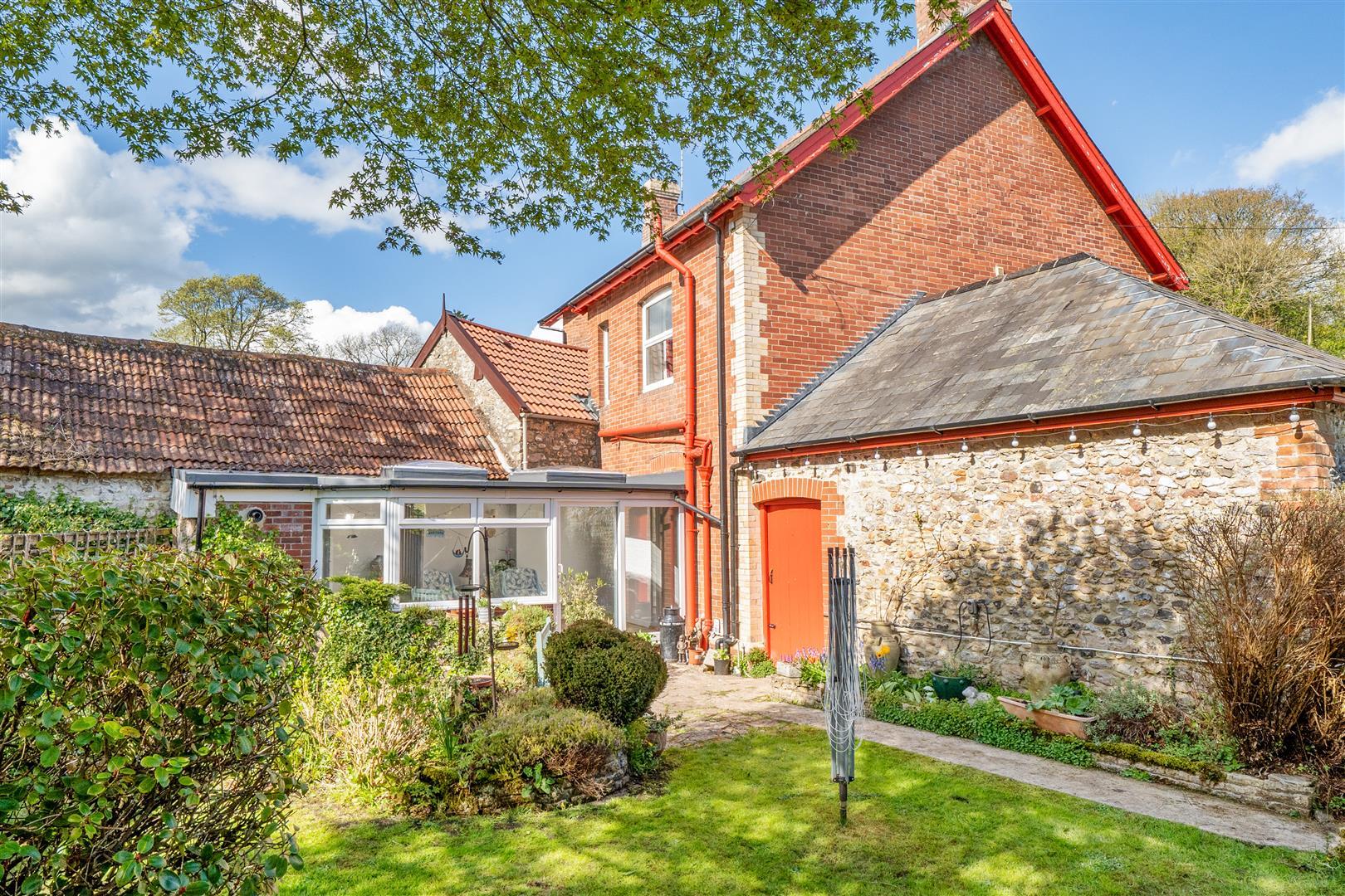 Property Image 8991897f-d350-4305-a7aa-a39222a467d2