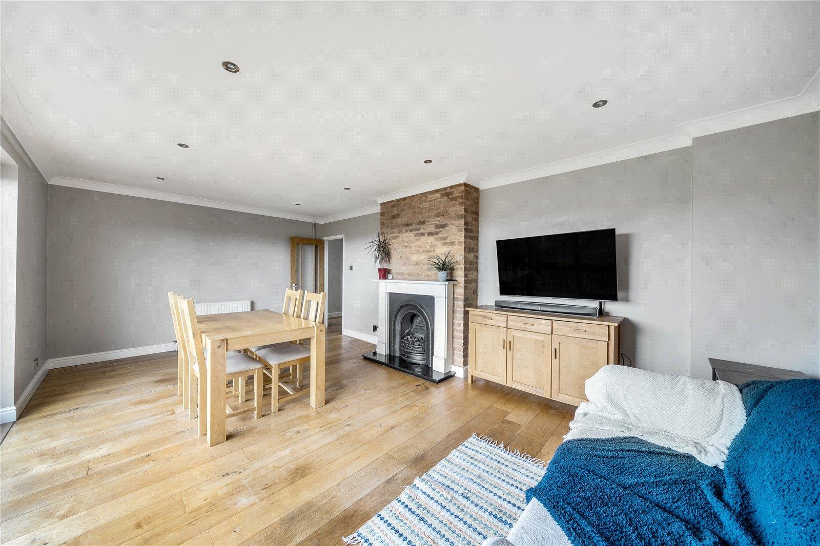 Property Image 899b0454-cf48-4e30-8dbf-6a13cdfe42c2