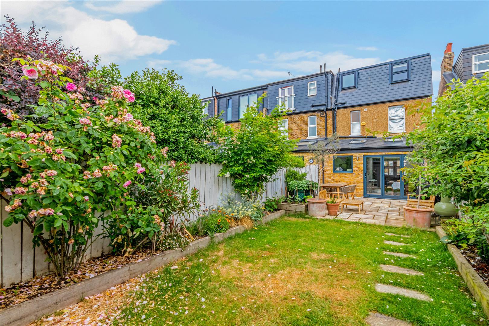 Property Image 89af6860-9b74-49ca-a2ba-a4763e0e716a