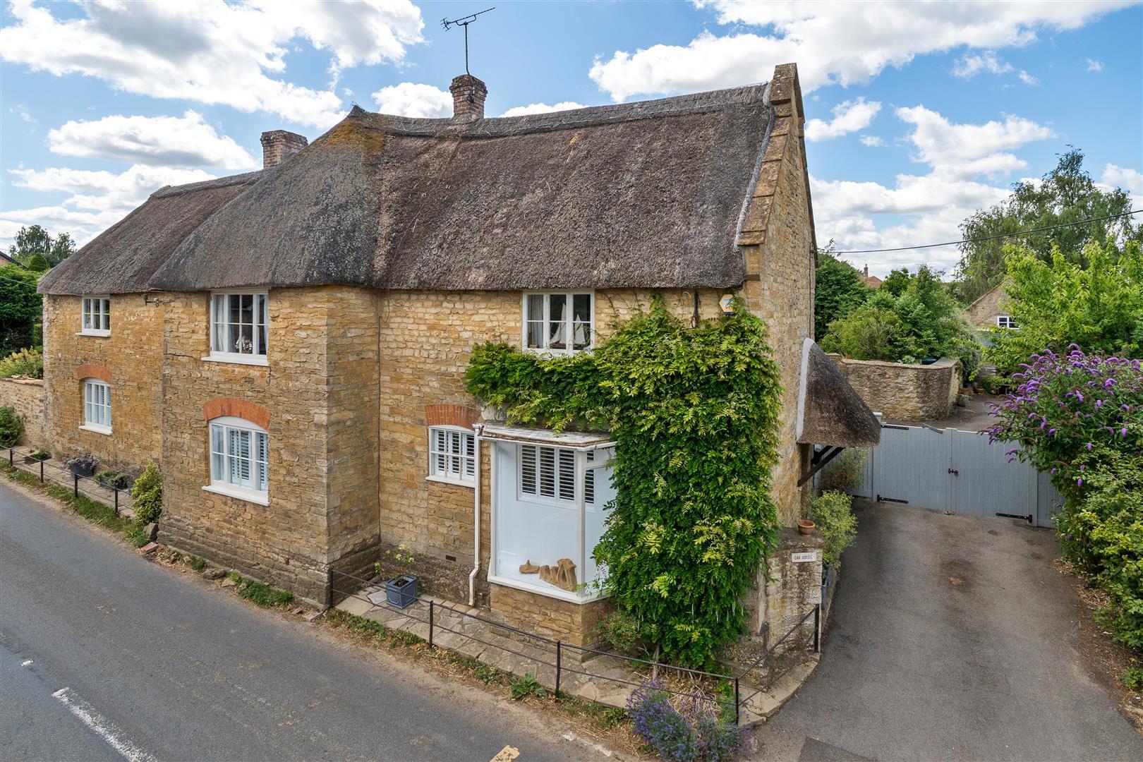 Property Image 89b4f17f-1fac-4624-843c-780ec152826c