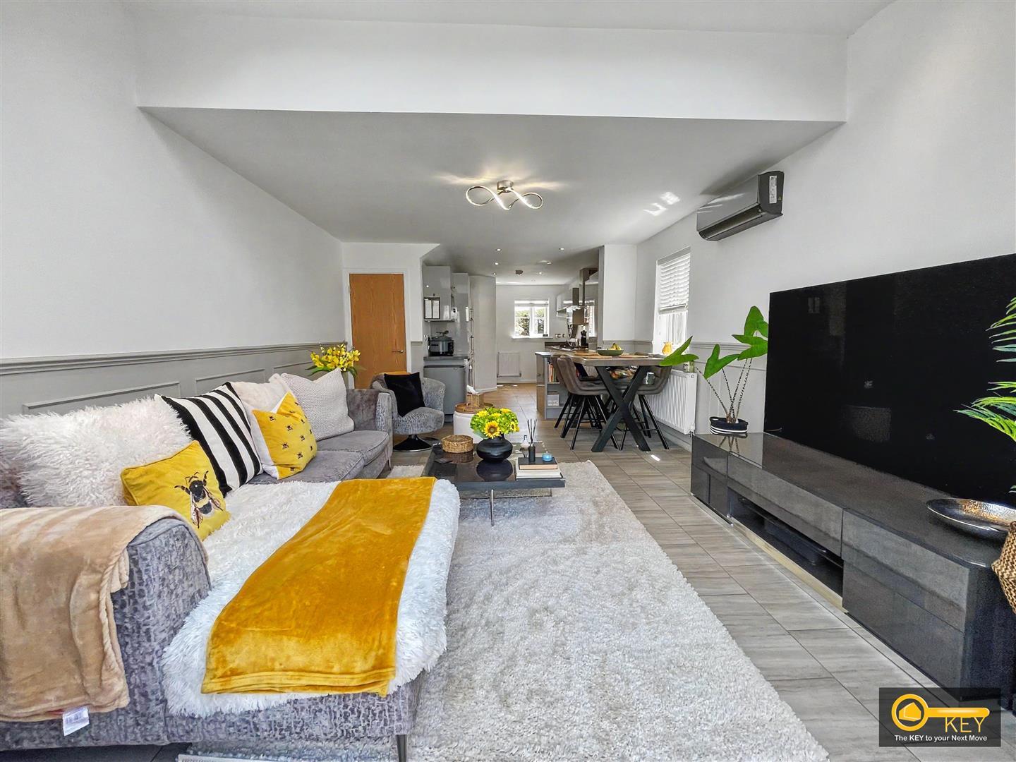 Property Image 89d12725-1066-4fcb-9407-4a0c3c0fd2ab