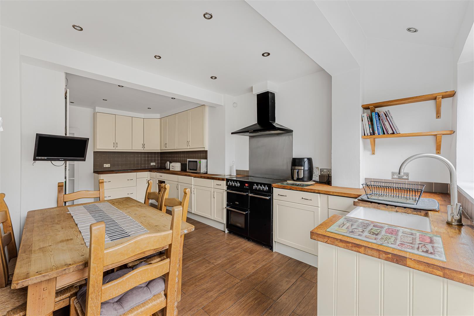 Property Image 89d6303b-7737-4f6c-b9c5-cefc4bb62f34