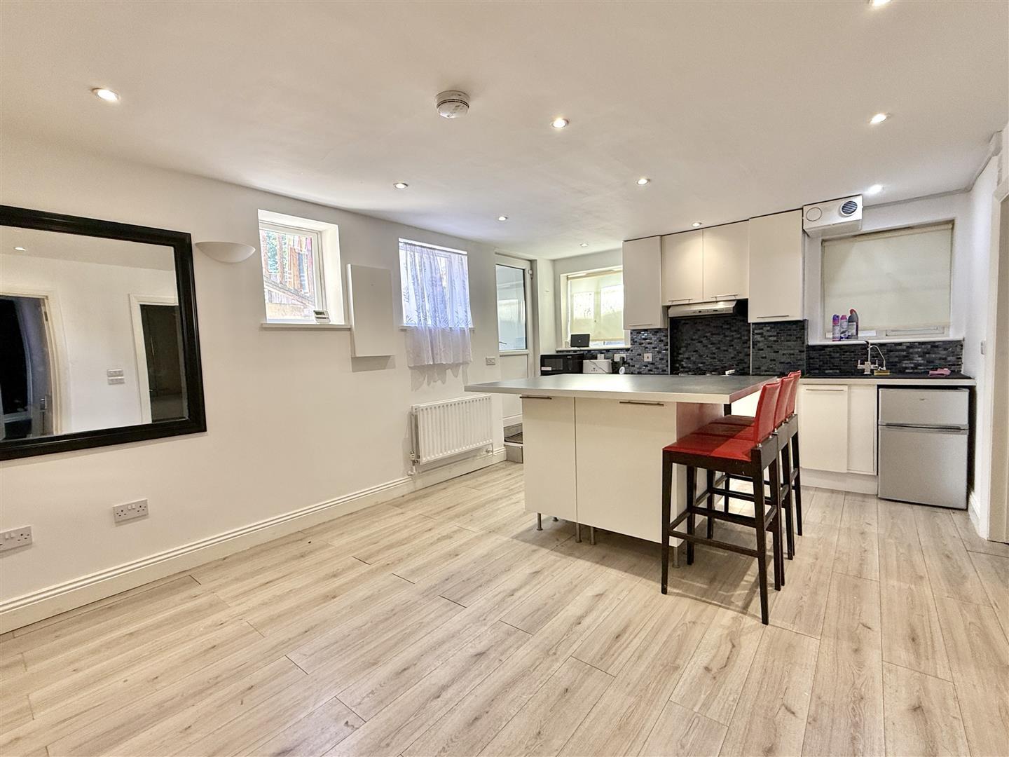 Property Image 89dca106-eaa0-449a-9491-7013c8db77cb
