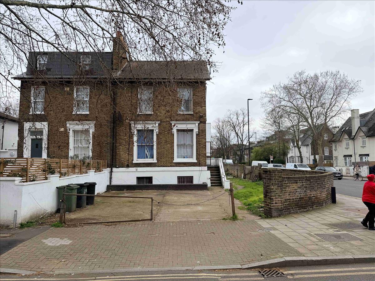 Property Image 89f6327e-8572-4f47-b680-b902fd7badd0