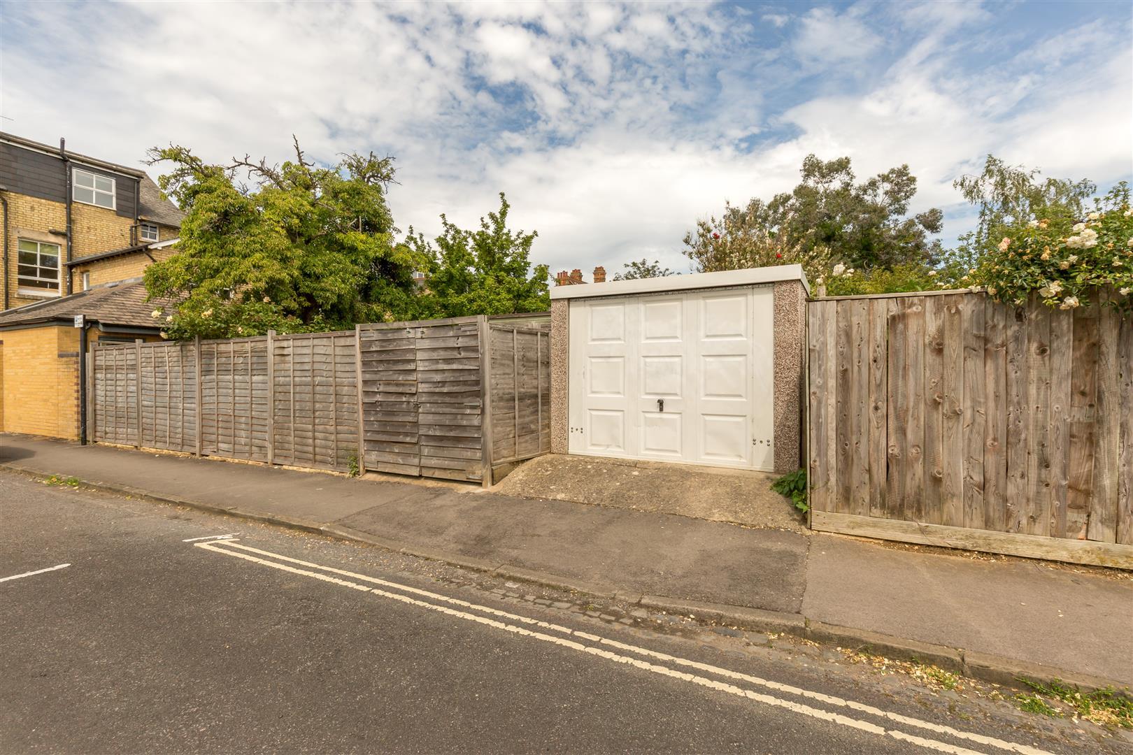 Property Image 89fb68b9-f9d1-4fda-9e6d-f8058a048ef8