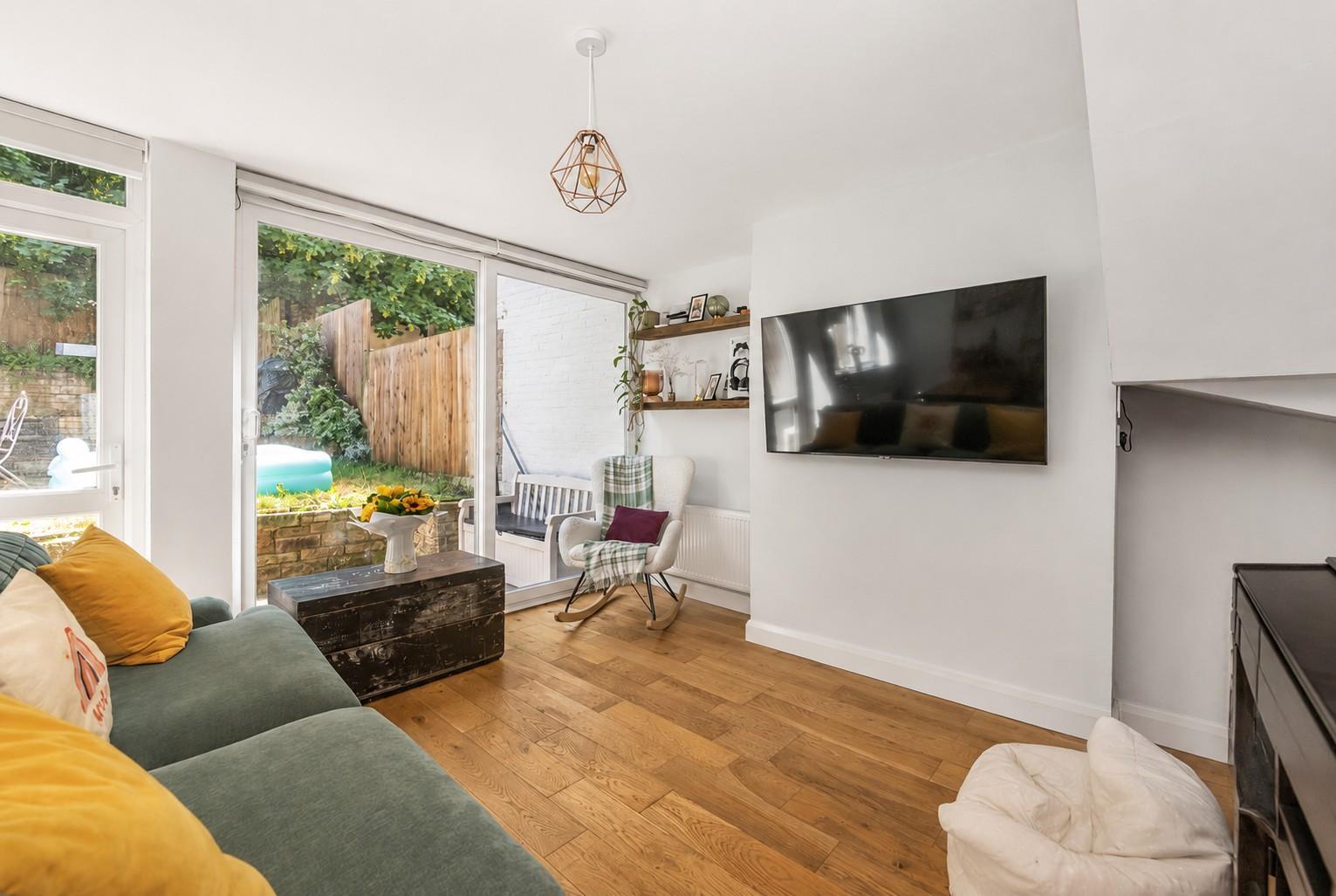 Property Image 89febb87-3611-450c-a13d-85beaf5c29d7