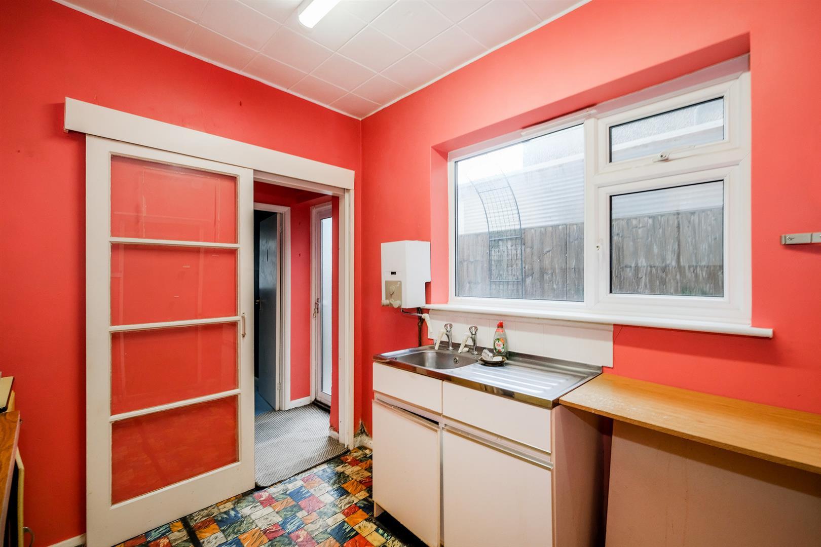 Property Image 8a0f2a54-6463-41f8-8690-328e4a9248b8