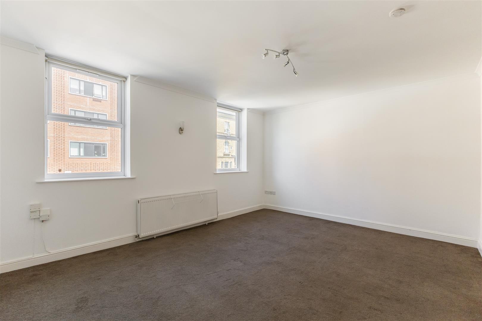 Property Image 8a18e9f3-4d76-4a20-92ae-3c281b685a53