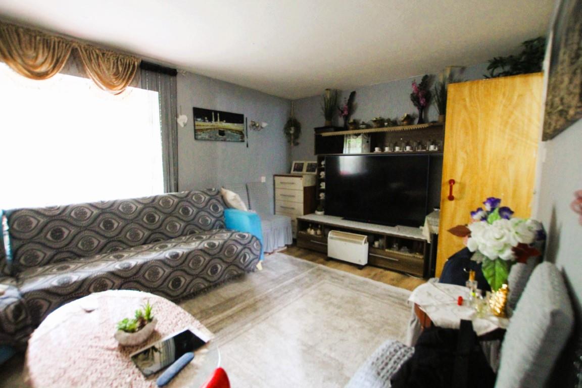 Property Image 8a28263f-b344-41bf-9c6b-13030de3ace0