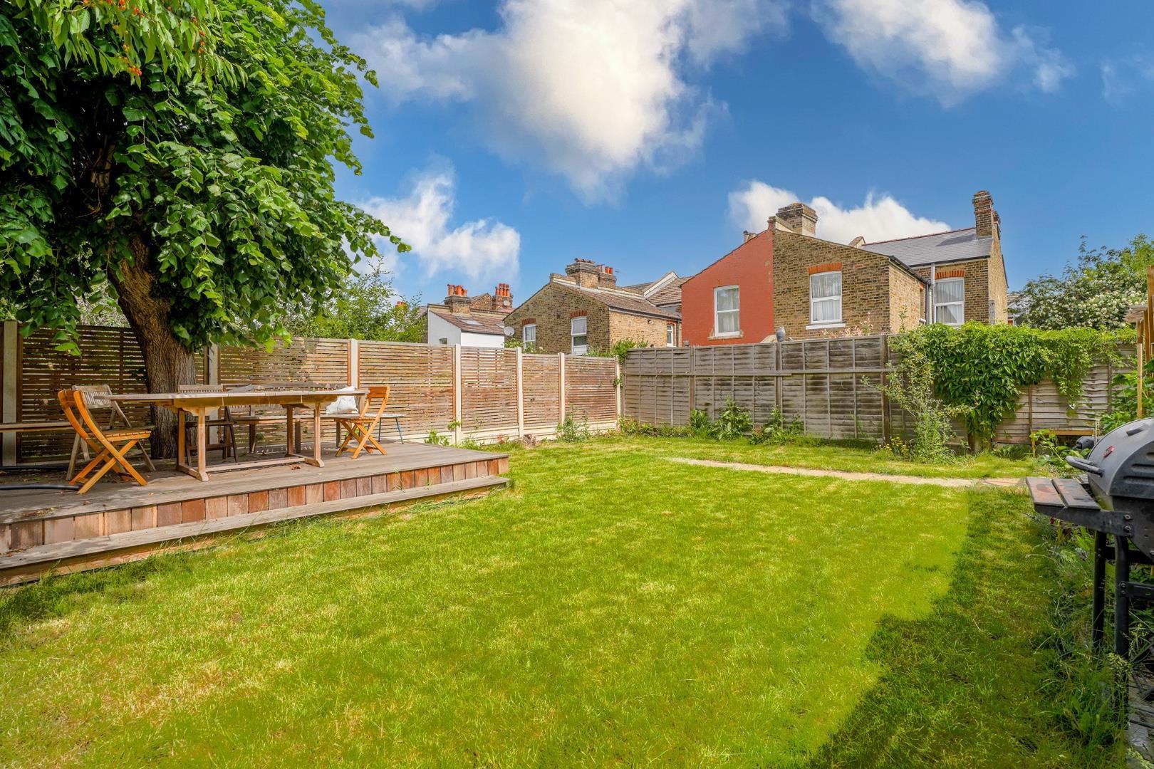 Property Image 8a29d383-5af0-4c71-915b-b3e7ff0393f4