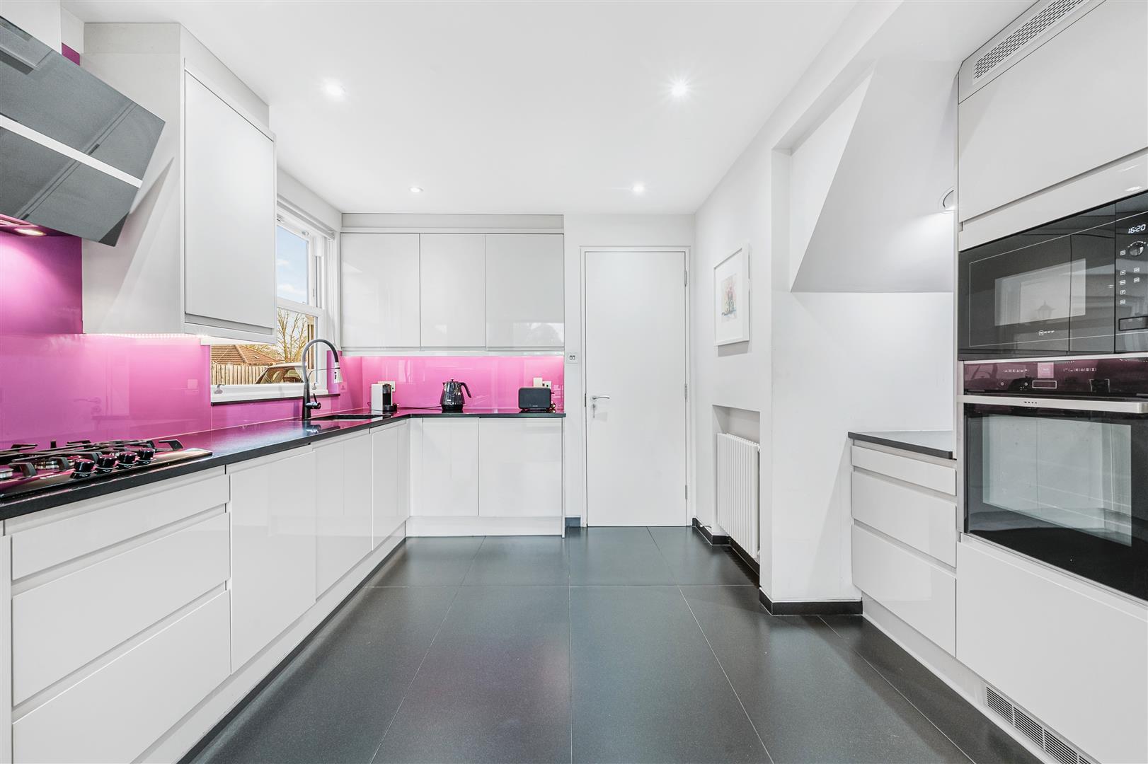 Property Image 8a2de0f1-05d6-4cd1-89d3-fc4c6773be19