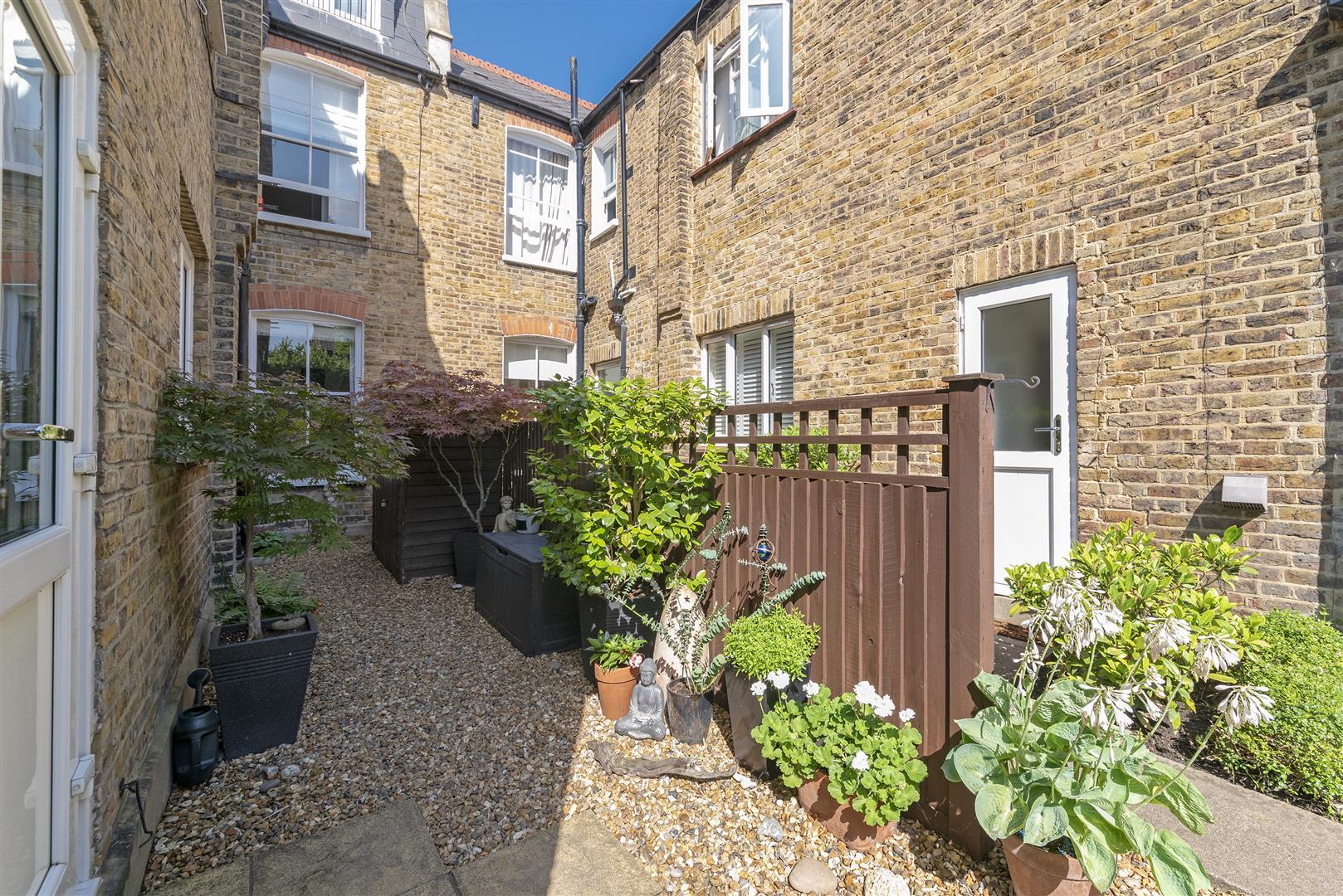 Property Image 8a4598bd-5949-4dda-8675-ea74892a6772