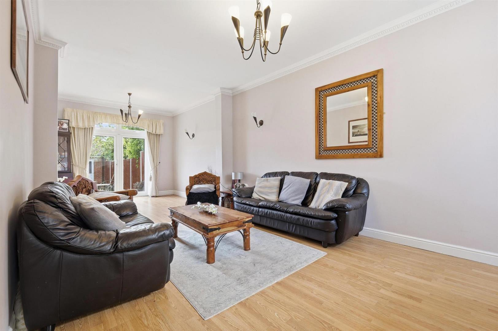 Property Image 8a4bcf2c-c274-46a9-b12e-ac68d41fe5a1