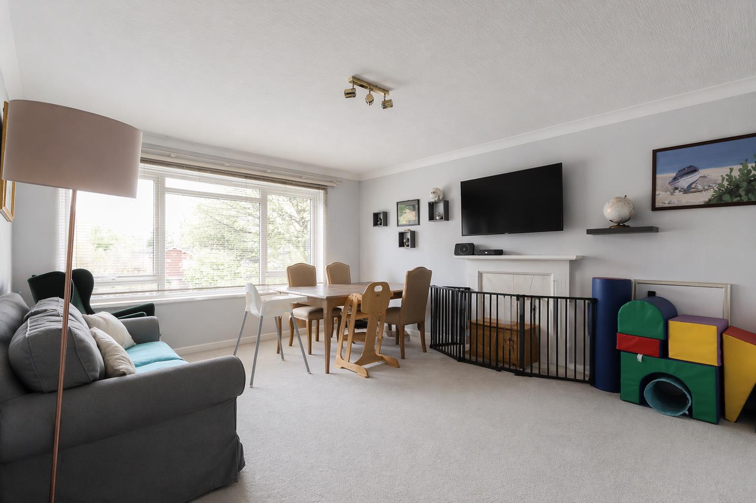 Property Image 8a4df093-fdec-4644-9c9f-78ef15deee02