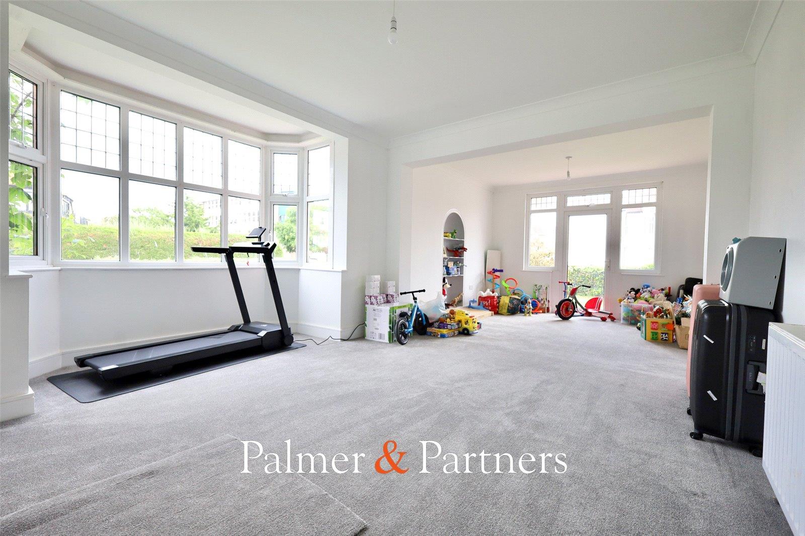 Property Image 8a62f26d-9f4e-4fe4-95e0-8c10ac710319