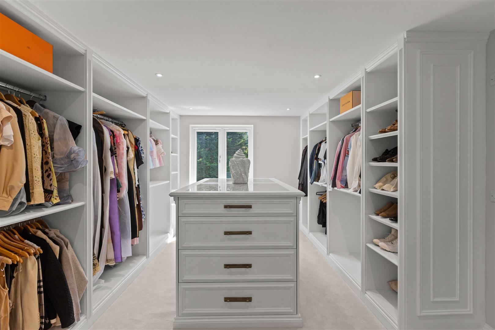 Property Image 8a8279b1-c067-4fda-940d-626cc7a04d5d
