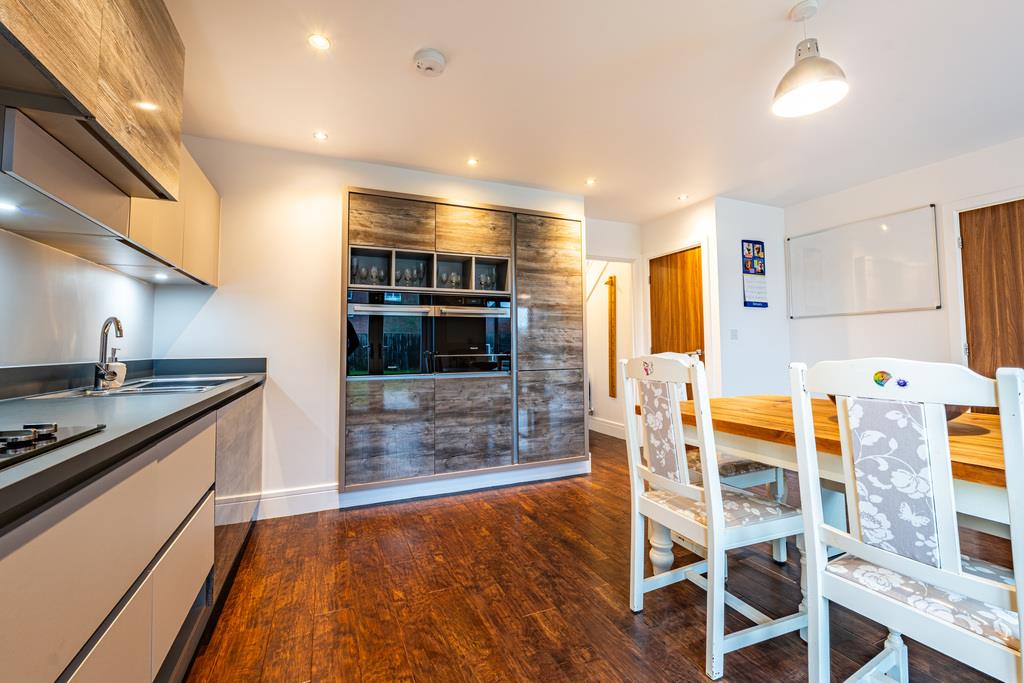 Property Image 8a980436-39e3-4e2b-b38f-08ac52531eaf