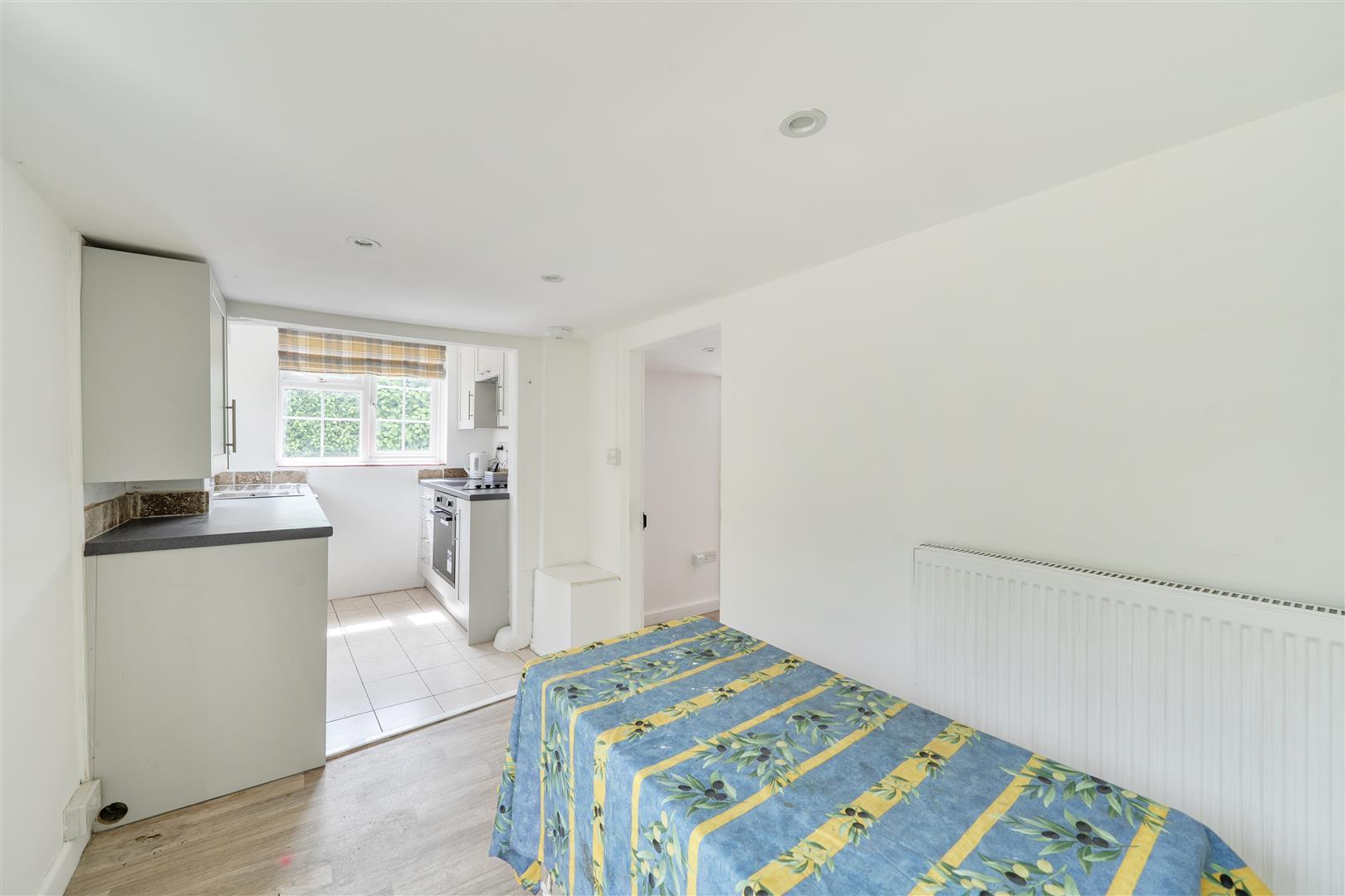 Property Image 8aa97349-ef63-4050-b019-b02dceef7854