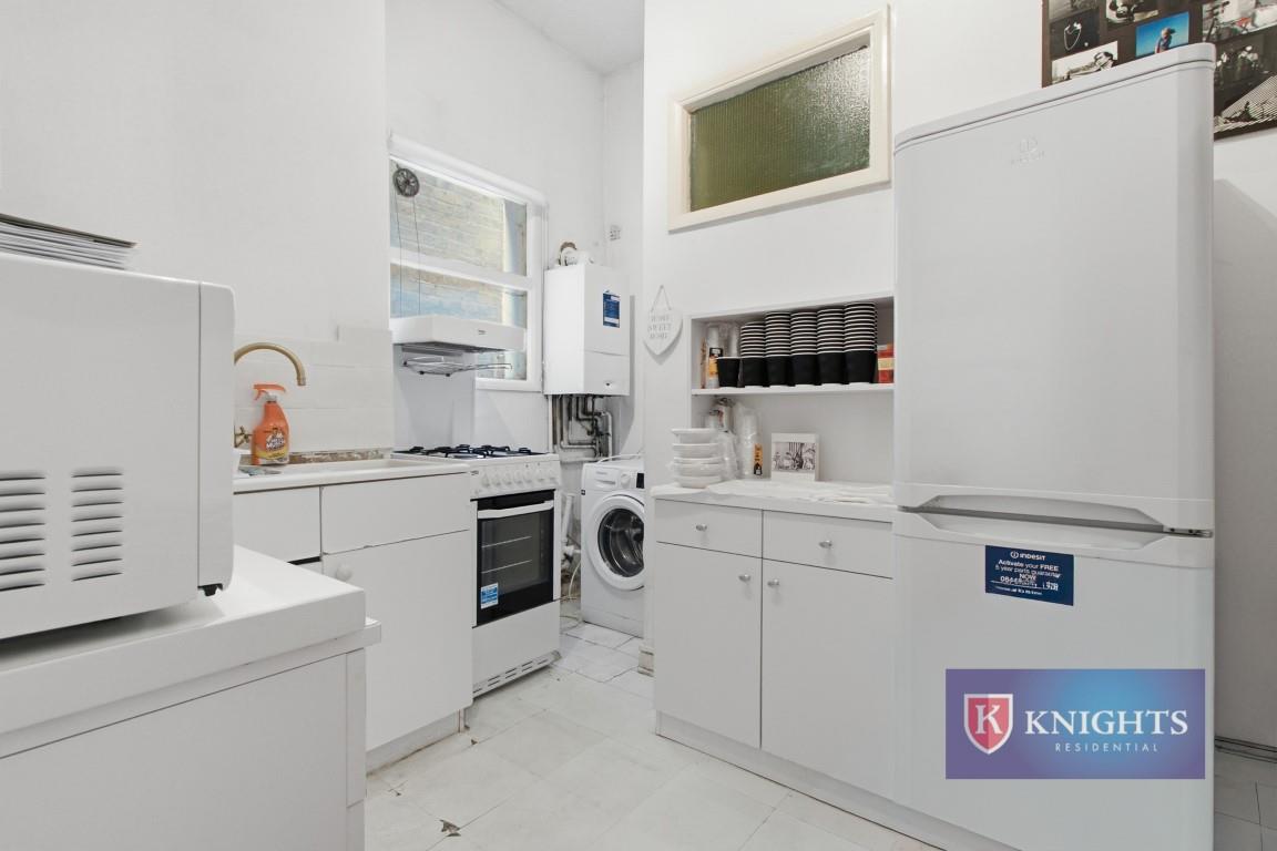 Property Image 8ab21358-ee0d-4272-8ed6-7eb3b1c1d43b