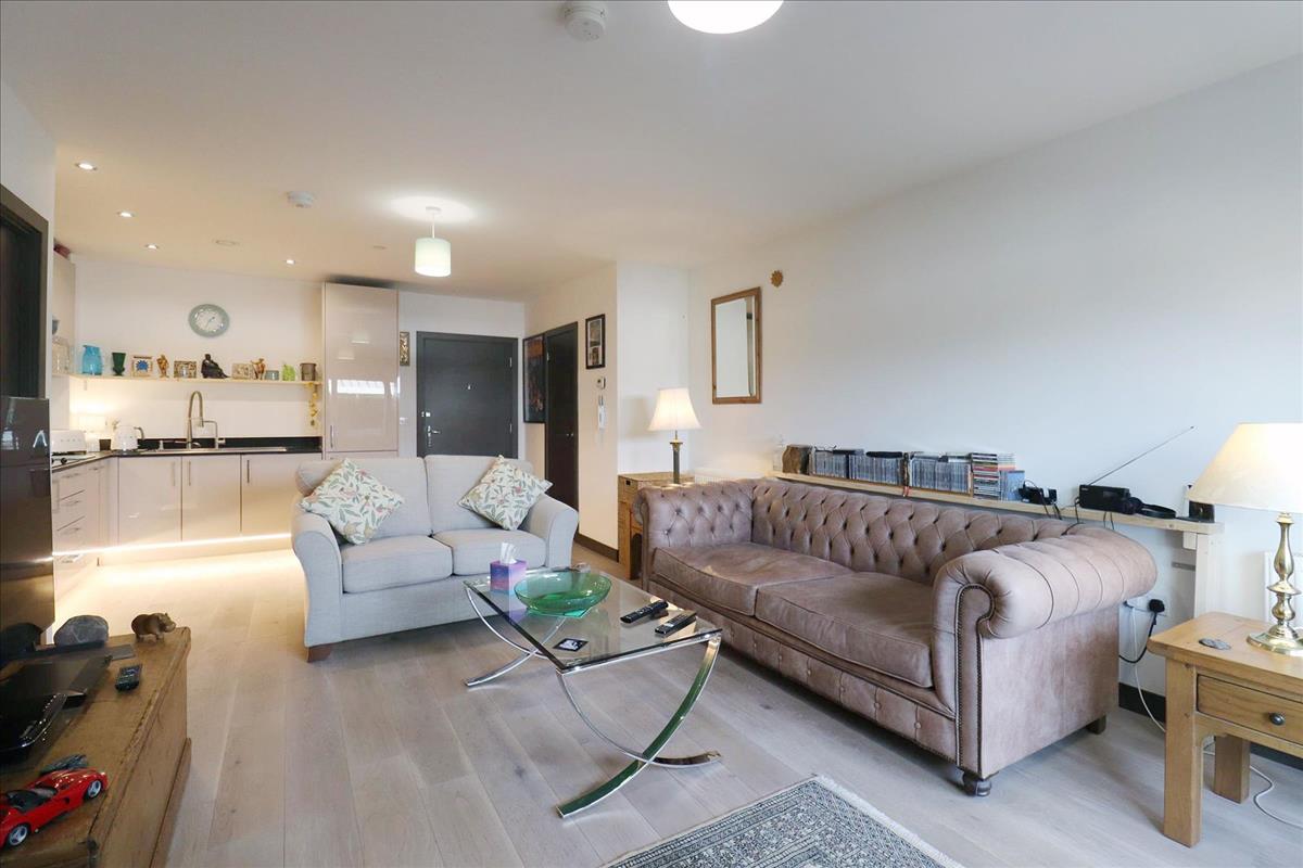 Property Image 8aba01ae-c78b-4b75-93e4-0159e06cad1e
