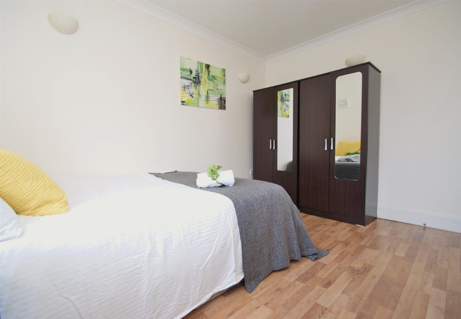 Property Image 8ac4b9a0-782f-43f7-b460-0b524d7d7ab6