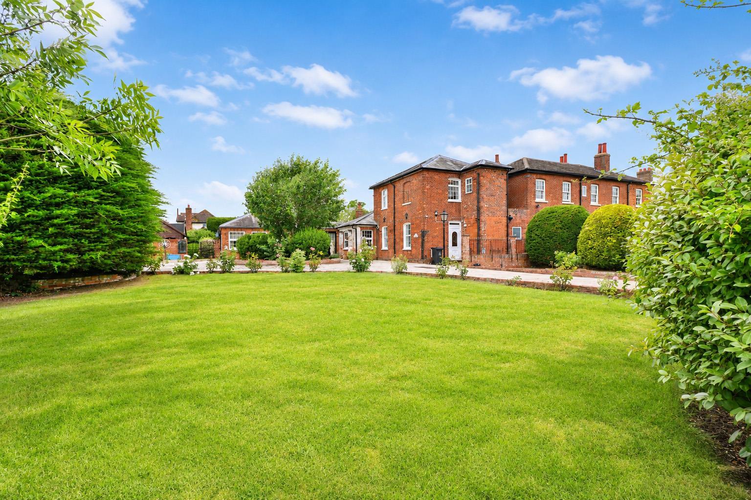 Property Image 8ac6b153-186d-402c-870b-0afcd8d0c699