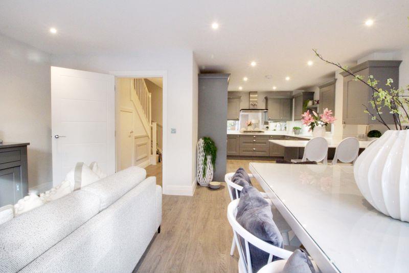 Property Image 8ac83cec-790f-428e-827a-05fa3d0c1758