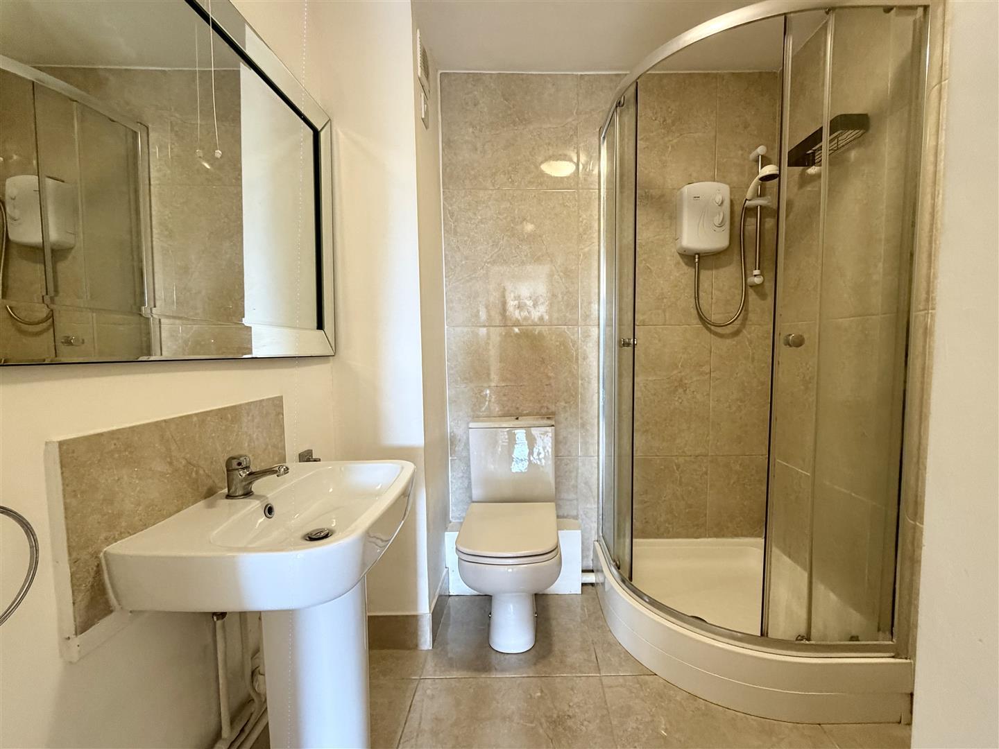 Property Image 8ae063e0-6777-41aa-8b3e-5748e219e858