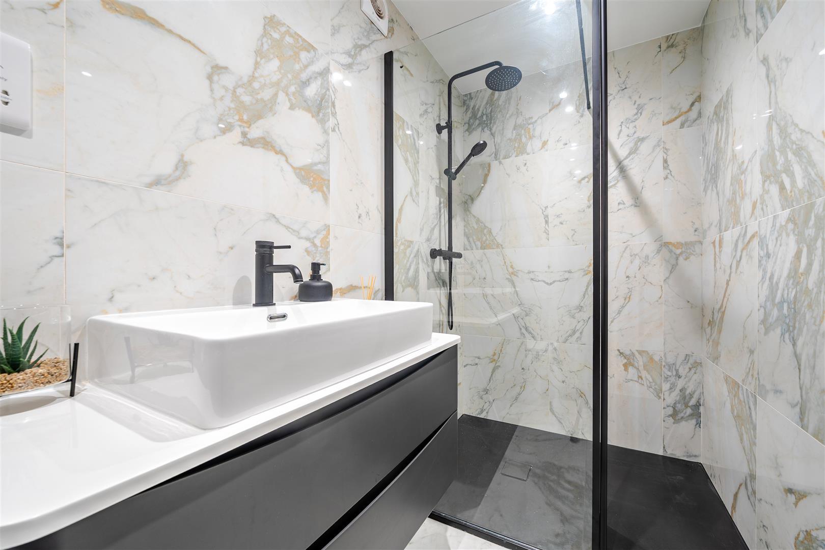 Property Image 8af60031-c555-4e98-bd40-c46449ea841b