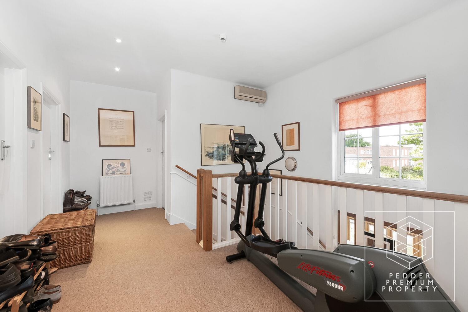 Property Image 8b034d61-043b-438c-8100-23aec733c261