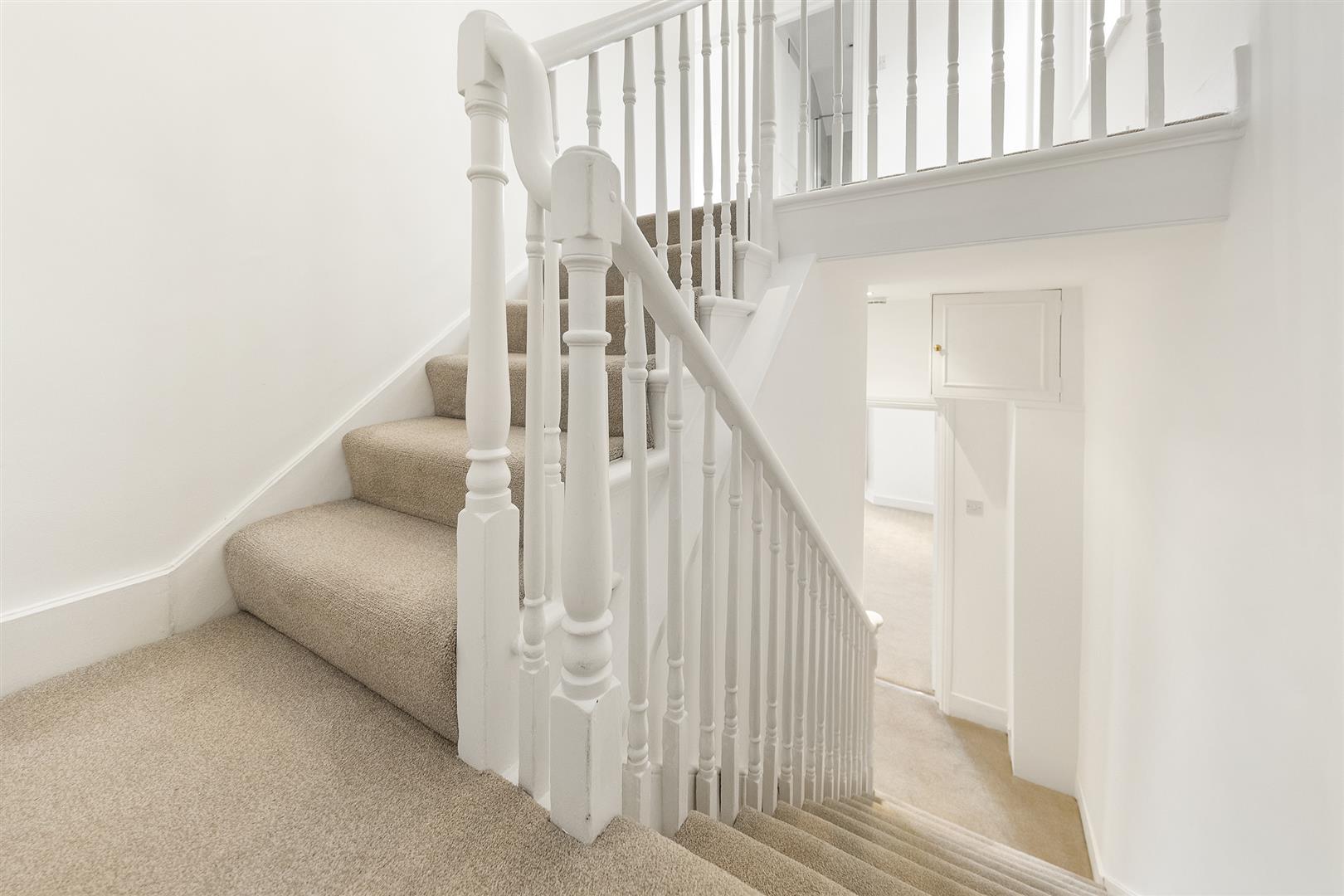 Property Image 8b036046-fd30-42b0-9613-02f8315a201c
