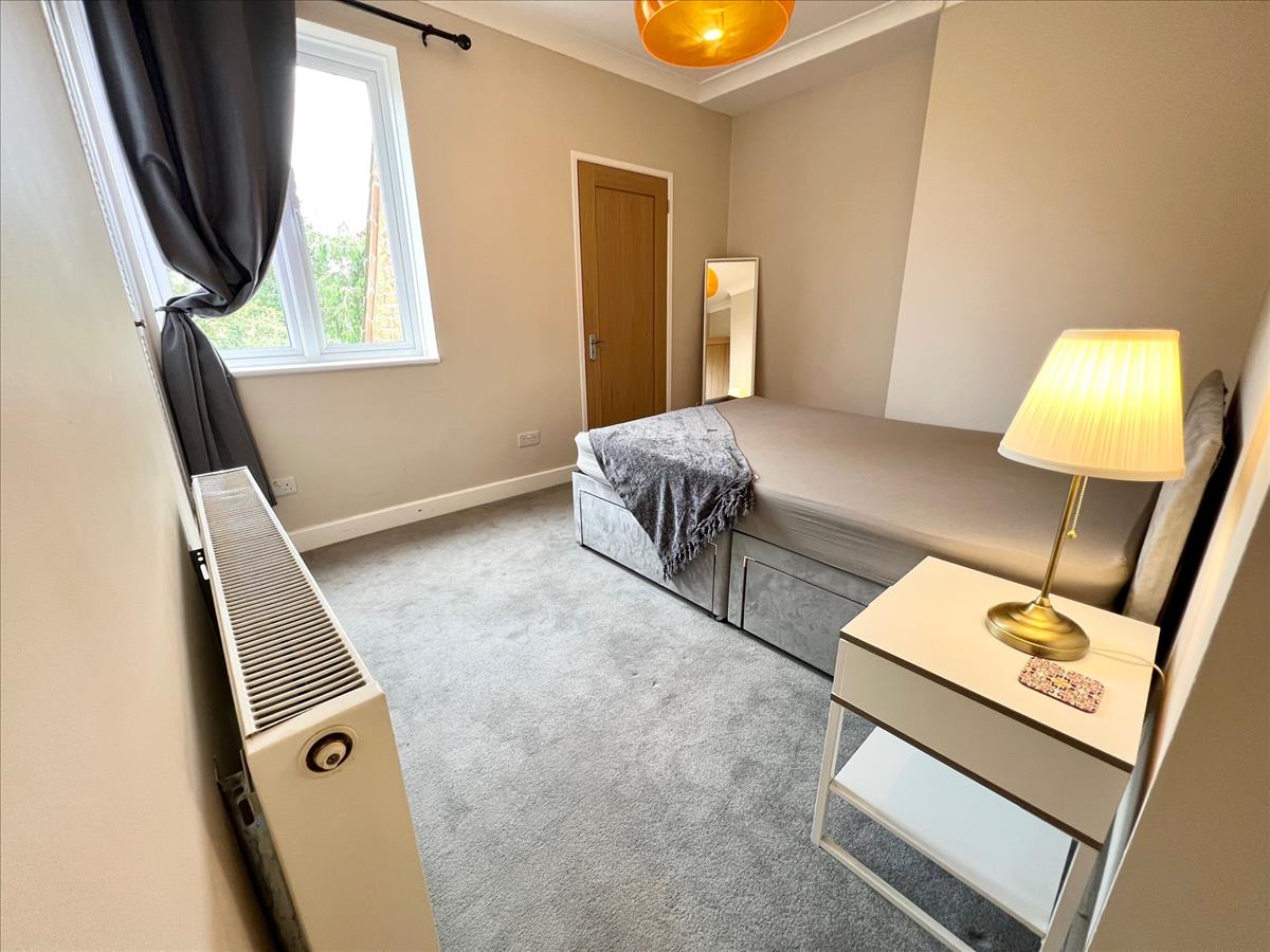 Property Image 8b0f5123-e1b4-405f-8f75-7f087e5076af