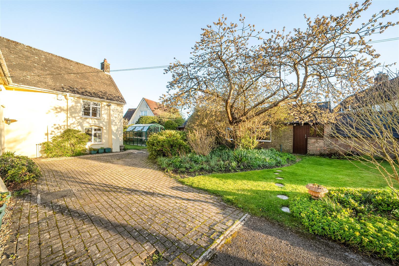 Property Image 8b3b4c5d-09f2-4ed8-89c0-9b23937e5c71