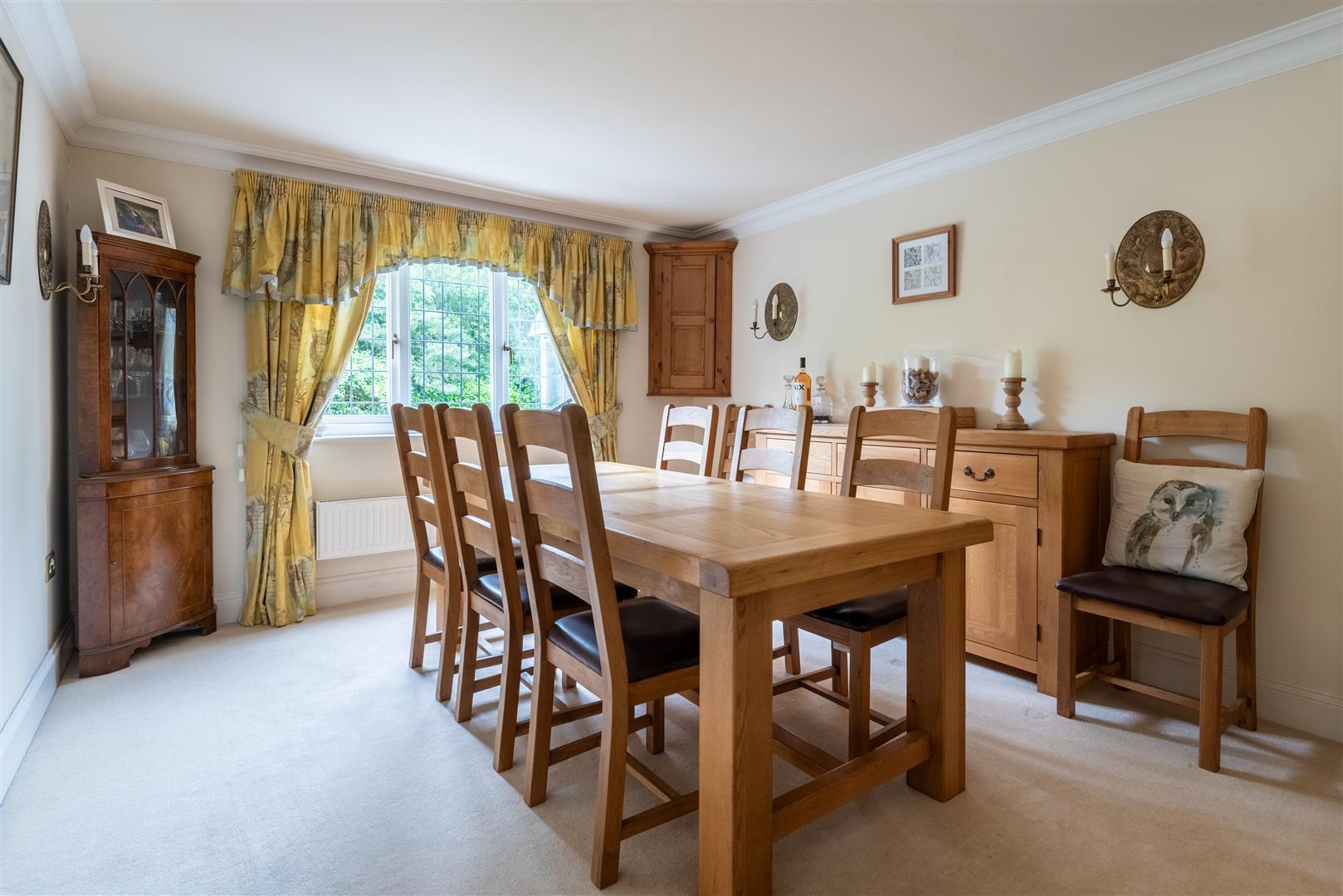 Property Image 8b4fe3eb-f35b-4d62-8146-33e55aada168