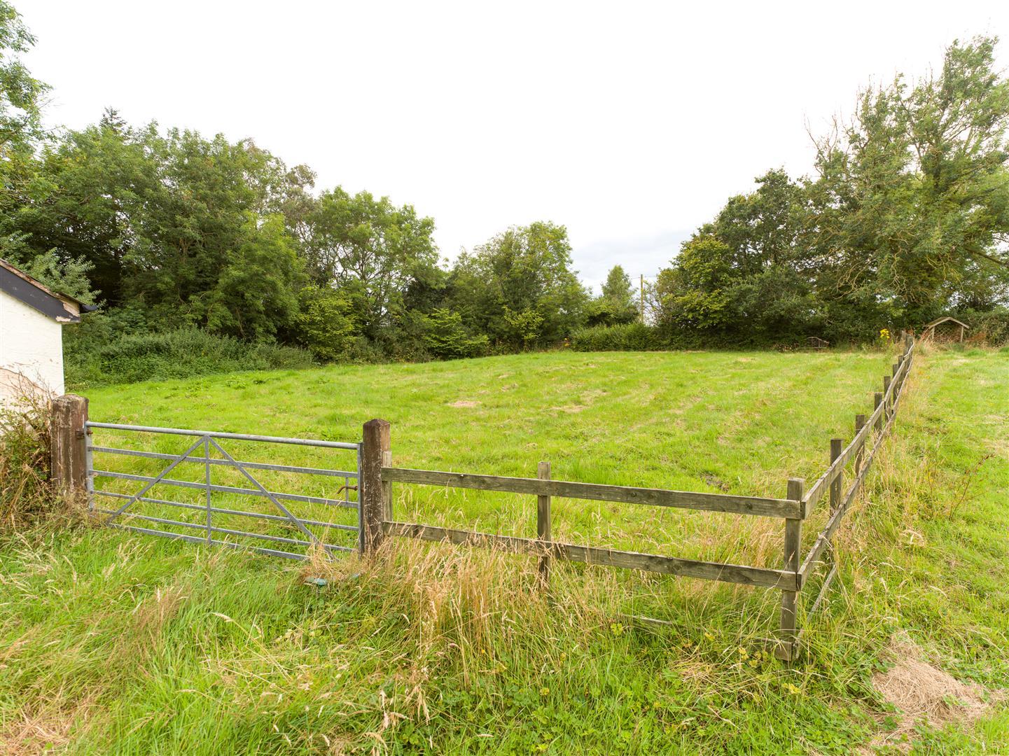 Property Image 8b5e541a-34f4-4e07-904c-2ba1d3d67083