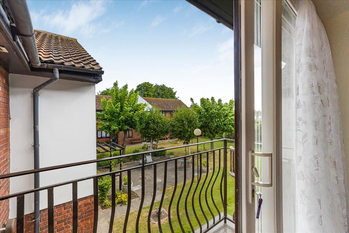 Property Image 8b6538b2-3805-40c0-aa51-9255623decb9